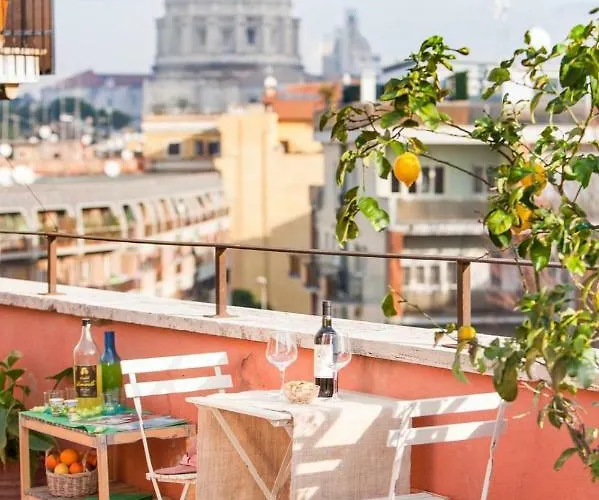 Postcard From St Peter's Dome Lägenhet Rom